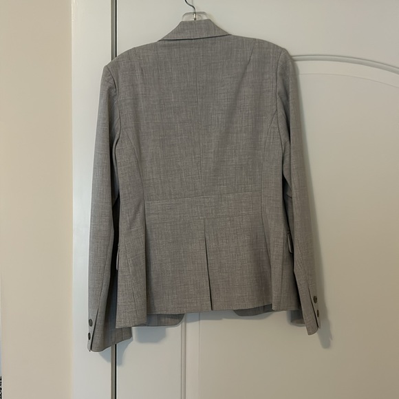 Banana Republic Light Grey Suit - Picture 3 of 5